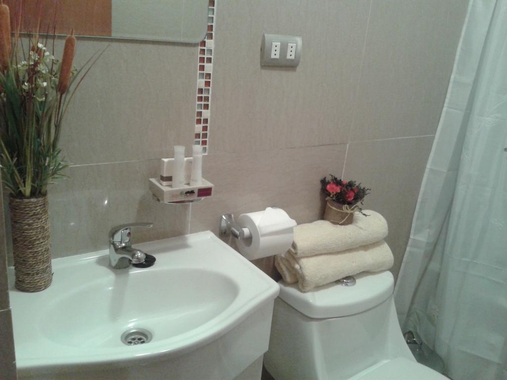 Hotel Ecomusic Valparaíso Стая снимка